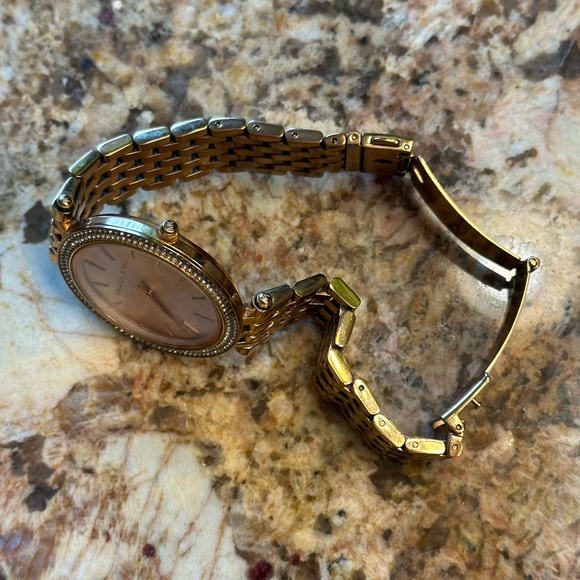 Micheal Kors Watch (Rose Gold) - Picture 6 of 10
